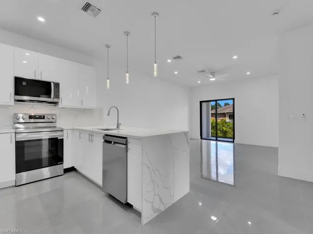 4709/4711 21 St Sw, Lehigh Acres, Florida 33973