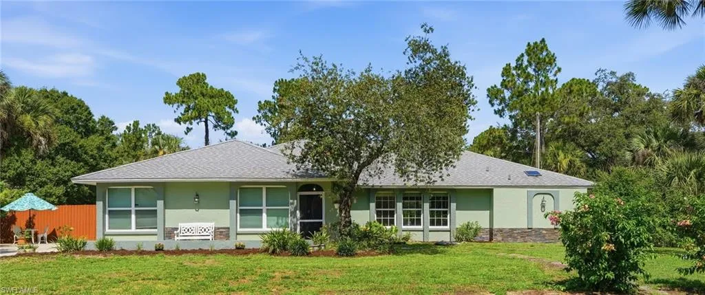 505 Thompson Ave, Lehigh Acres, Florida 33972