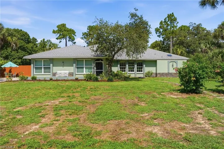 505 Thompson Ave, Lehigh Acres, Florida 33972