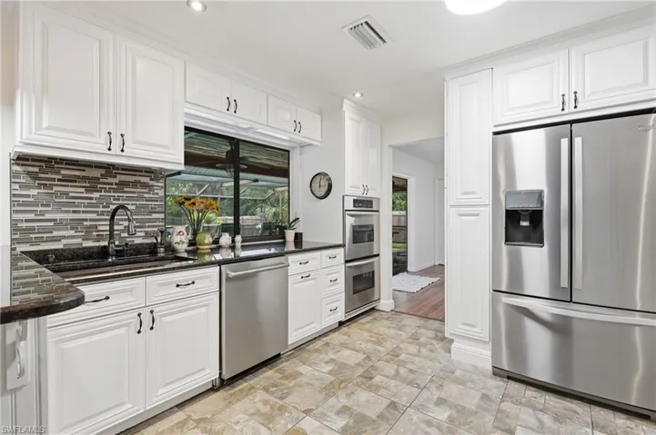 505 Thompson Ave, Lehigh Acres, Florida 33972