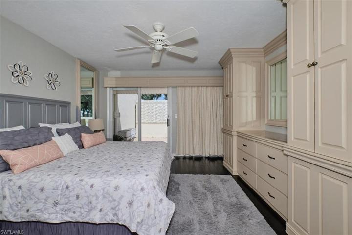 Guest bedroom could also be a second master suite.
