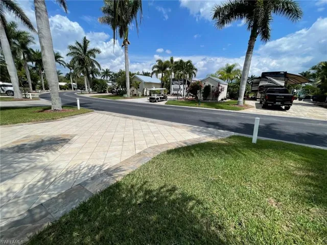 Lot 313 3131 E Riverbend Resort  BLVD, Labelle, FL 33935