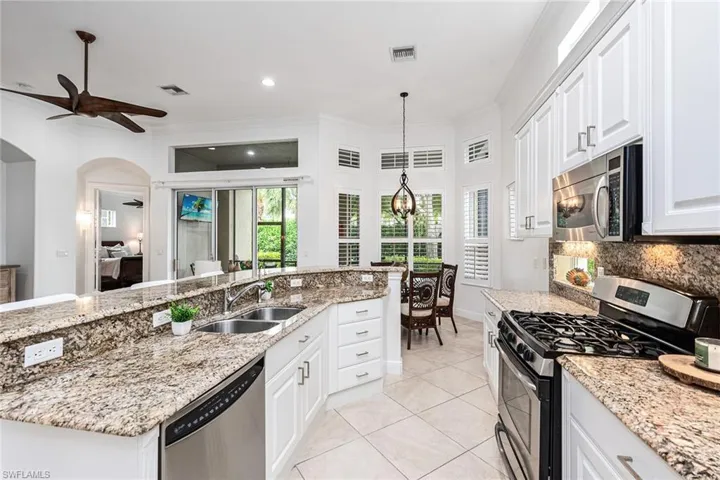 9123  Cherry Oaks  LN, Naples, FL 34114