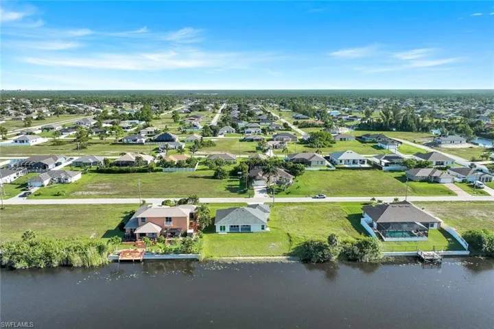 wide canal/canal ancho