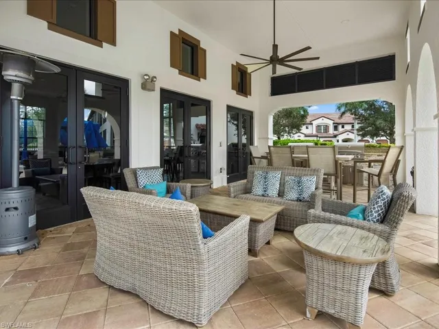15102 Palmer Lake Cir # 105, Naples, Florida 34109