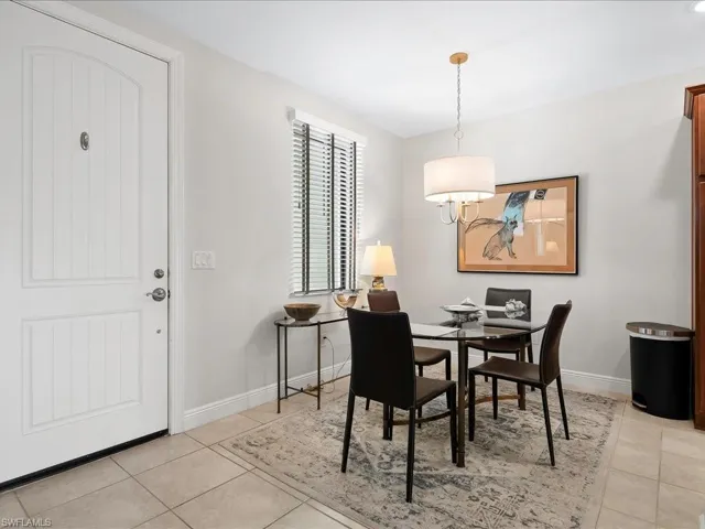 15102 Palmer Lake Cir # 105, Naples, Florida 34109