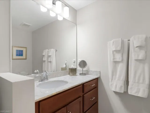 15102 Palmer Lake Cir # 105, Naples, Florida 34109