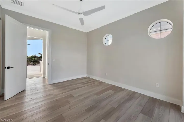 Bedroom on 4th level