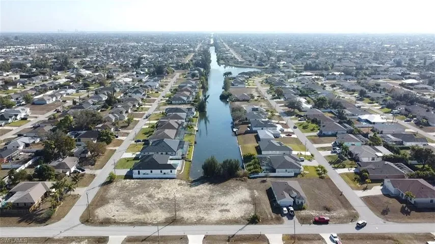 2809 SW 7th  PL, Cape Coral, FL 33914