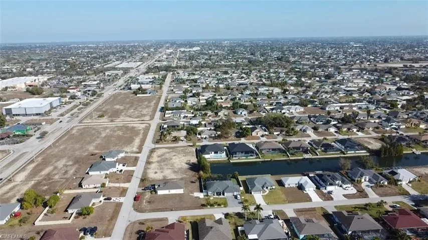 2809 SW 7th  PL, Cape Coral, FL 33914