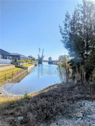 2809 SW 7th  PL, Cape Coral, FL 33914