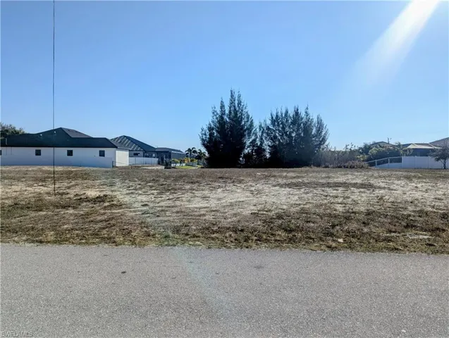 2809 SW 7th  PL, Cape Coral, FL 33914
