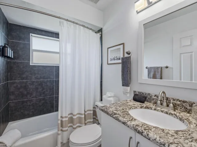 122  Cyrus  ST, Marco Island, FL 34145