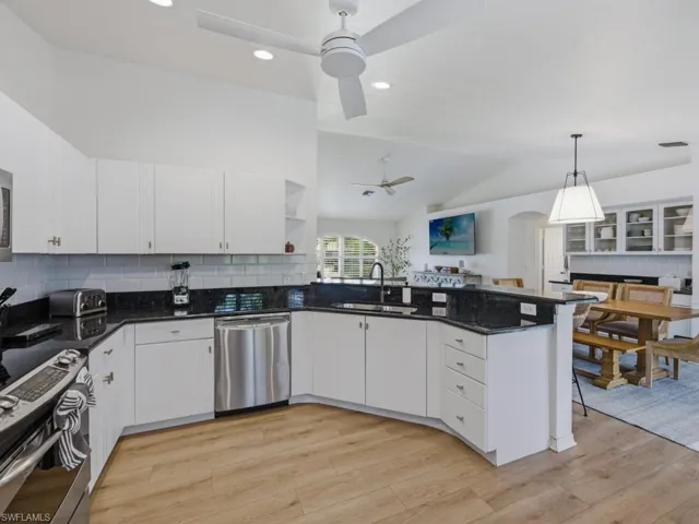122  Cyrus  ST, Marco Island, FL 34145