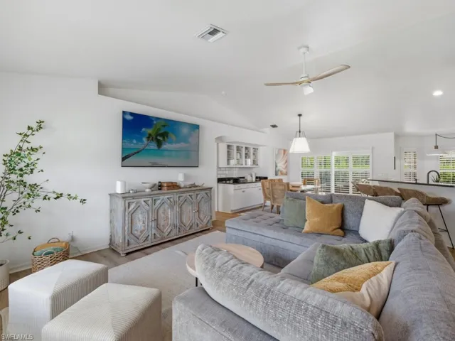 122  Cyrus  ST, Marco Island, FL 34145