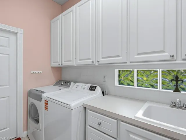 3829 Whidbey Way, Naples, Florida 34119