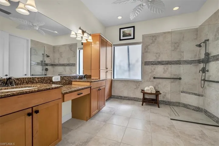 16044 Herons View Dr, Alva, Florida 33920