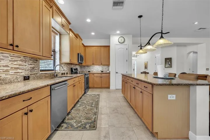 16044 Herons View Dr, Alva, Florida 33920
