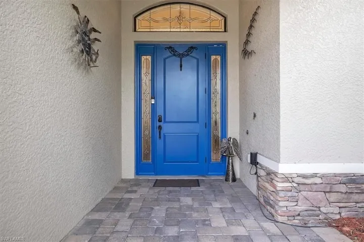 16044 Herons View Dr, Alva, Florida 33920