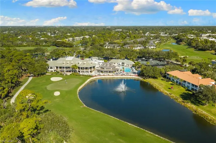 2215  Chesterbrook  CT, Naples, FL 34109