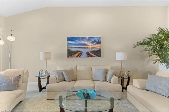 2215  Chesterbrook  CT, Naples, FL 34109