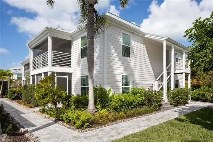 600  3rd S ST, Naples, FL 34102