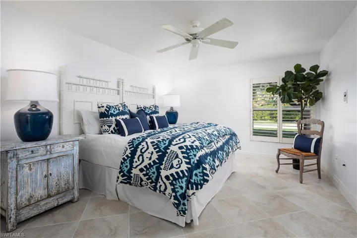 600  3rd S ST, Naples, FL 34102