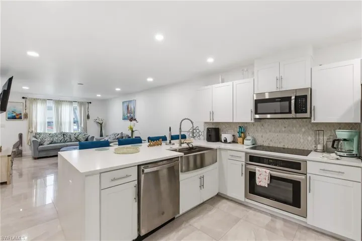731 Elkcam Cir A109, Marco Island, Florida 34145