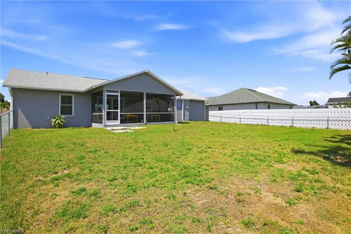 202 Se 10th Ter, Cape Coral, Florida 33990