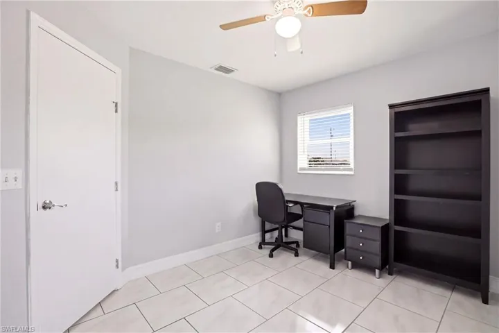 202 Se 10th Ter, Cape Coral, Florida 33990