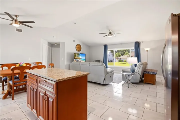 202 Se 10th Ter, Cape Coral, Florida 33990