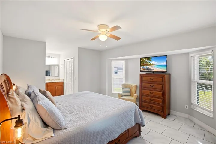 202 Se 10th Ter, Cape Coral, Florida 33990