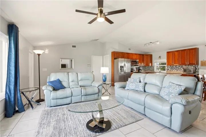 202 Se 10th Ter, Cape Coral, Florida 33990
