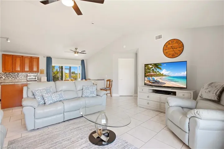 202 Se 10th Ter, Cape Coral, Florida 33990