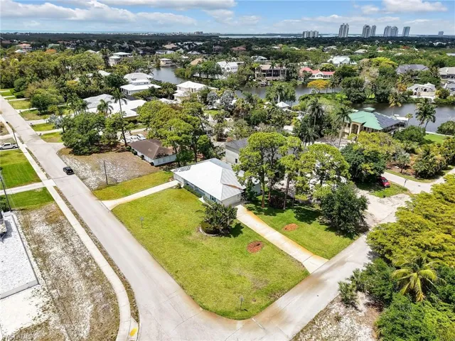 27595  Imperial River  RD, Bonita Springs, FL 34134