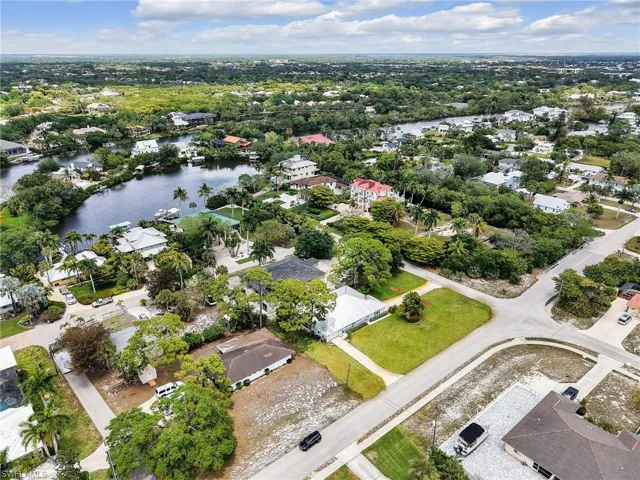 27595  Imperial River  RD, Bonita Springs, FL 34134