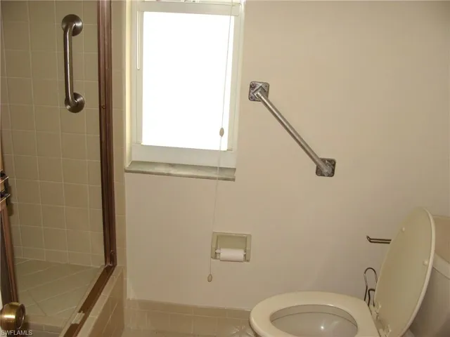 135 Quails Nest Rd 4, Naples, Florida 34112