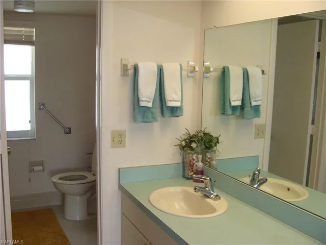 135 Quails Nest Rd 4, Naples, Florida 34112