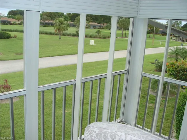 135 Quails Nest Rd 4, Naples, Florida 34112
