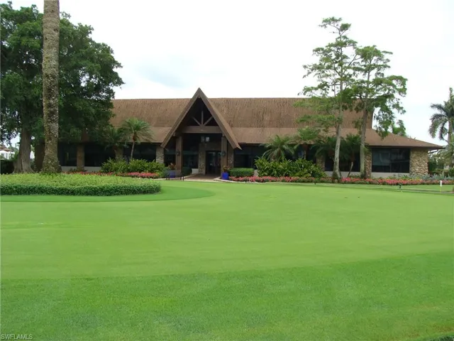 135 Quails Nest Rd 4, Naples, Florida 34112