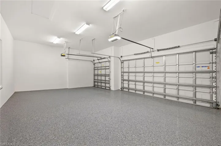 Garage w/ Epoxy Floor