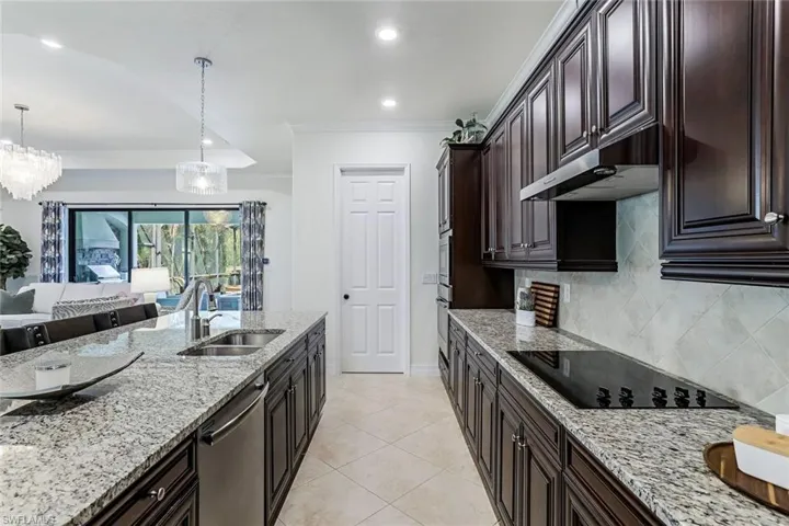 Stainless Appliances and Cooktop