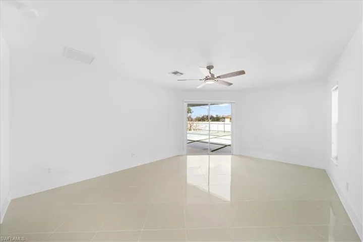 1900 NE 1st  AVE, Cape Coral, FL 33909