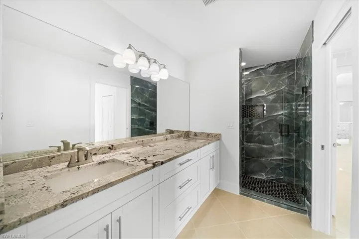 1900 NE 1st  AVE, Cape Coral, FL 33909