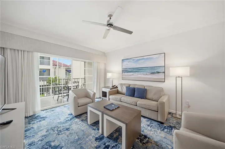 221  9th S ST, Naples, FL 34102