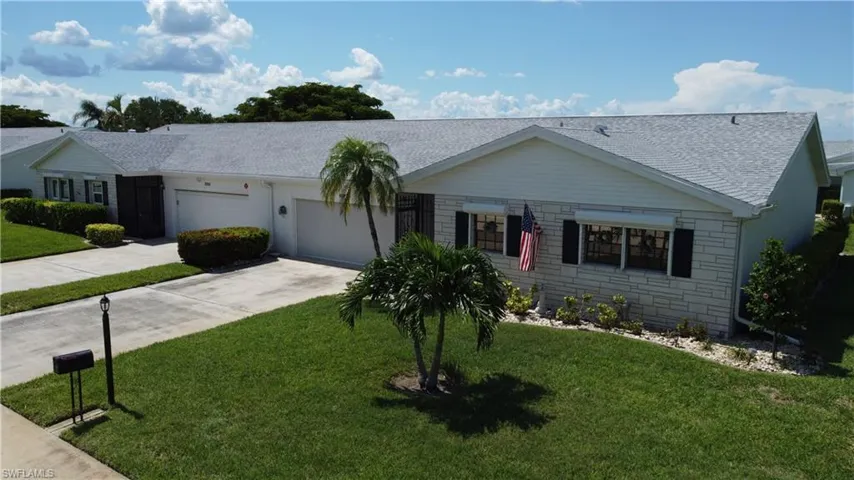 1527 Edgewater Cir, Fort Myers, Florida 33919
