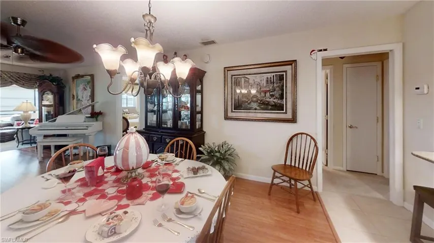 1527 Edgewater Cir, Fort Myers, Florida 33919