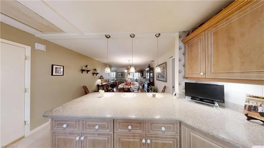 1527 Edgewater Cir, Fort Myers, Florida 33919