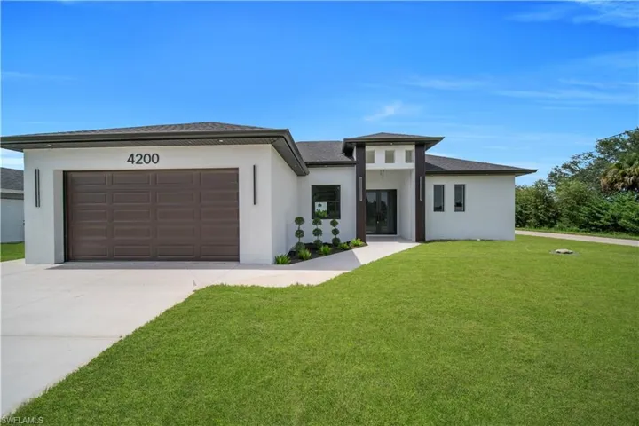 4200 17th St Sw, Lehigh Acres, Florida 33976