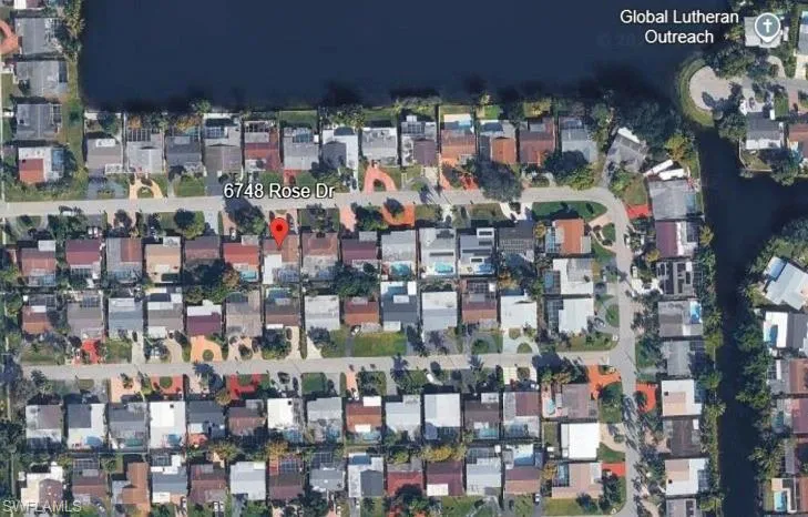 Aerial map of property and surrounding area